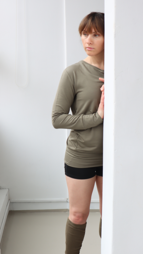 Longsleeve Yoga khaki - Image 5